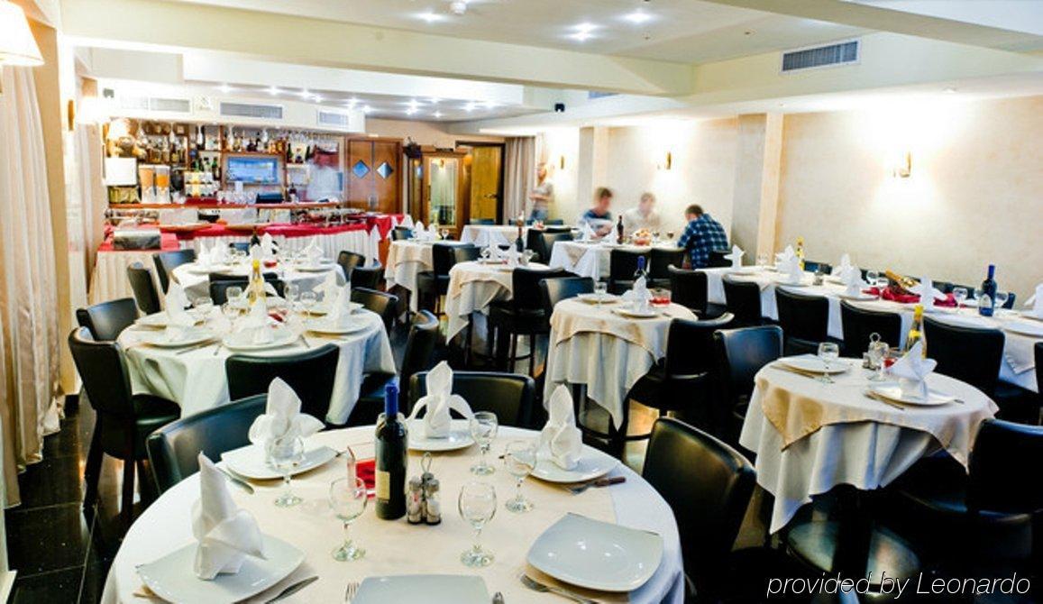 Kosher Hotel Lev Or Bukares Bagian luar foto
