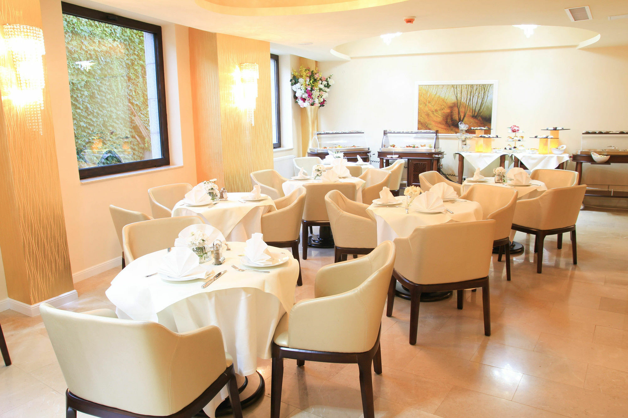 Kosher Hotel Lev Or Bukares Bagian luar foto