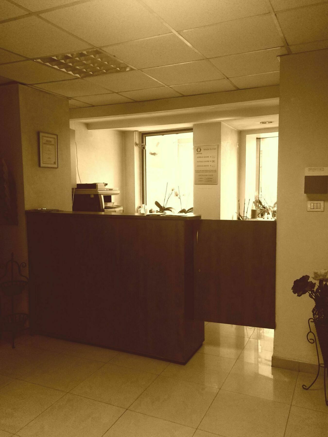 Kosher Hotel Lev Or Bukares Bagian luar foto