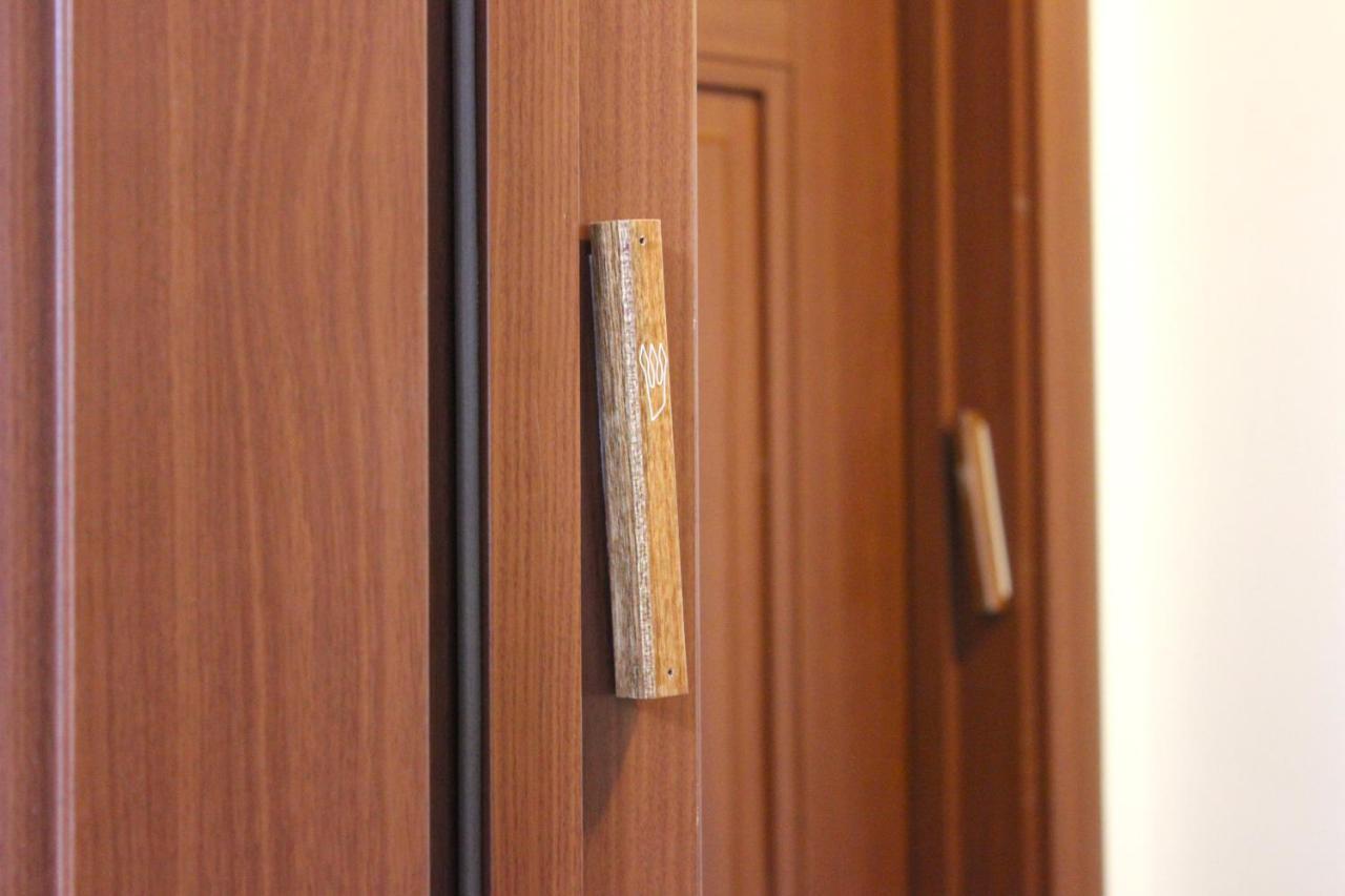 Kosher Hotel Lev Or Bukares Bagian luar foto
