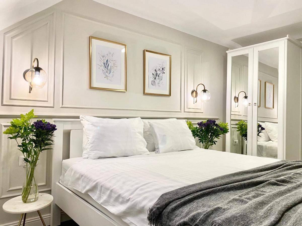 Kosher Hotel Lev Or Bukares Bagian luar foto